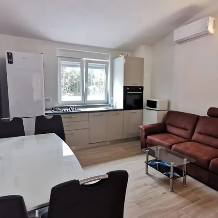 Maks By Guide Villa Peroj