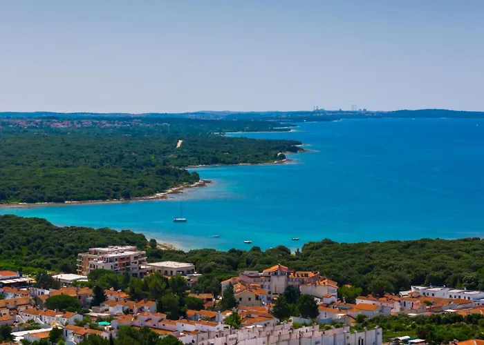 Villa Maks By Guide *