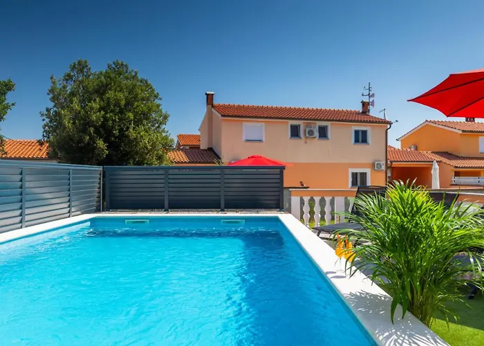 Villa Maks By Guide Peroj